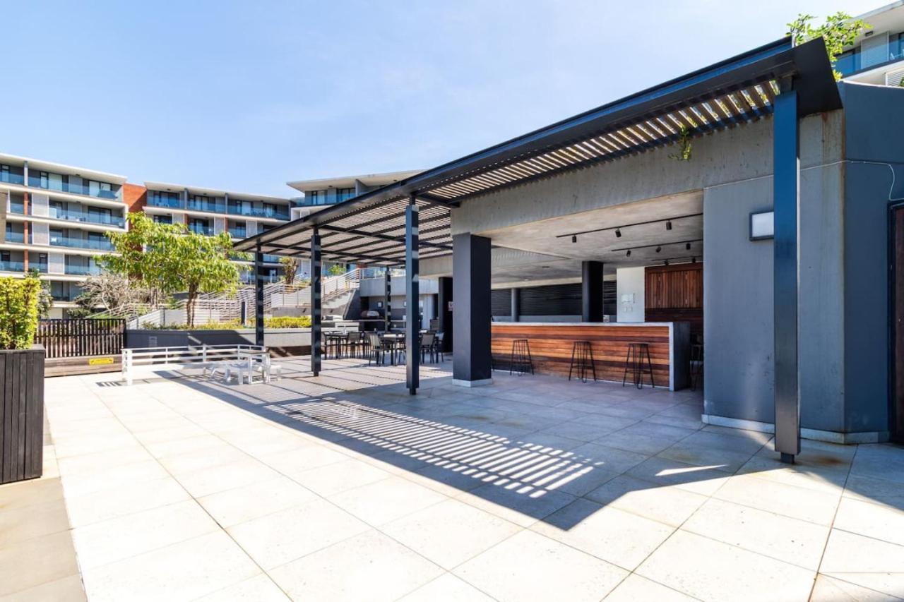 Superb East 311 At Coral Point Apartment
